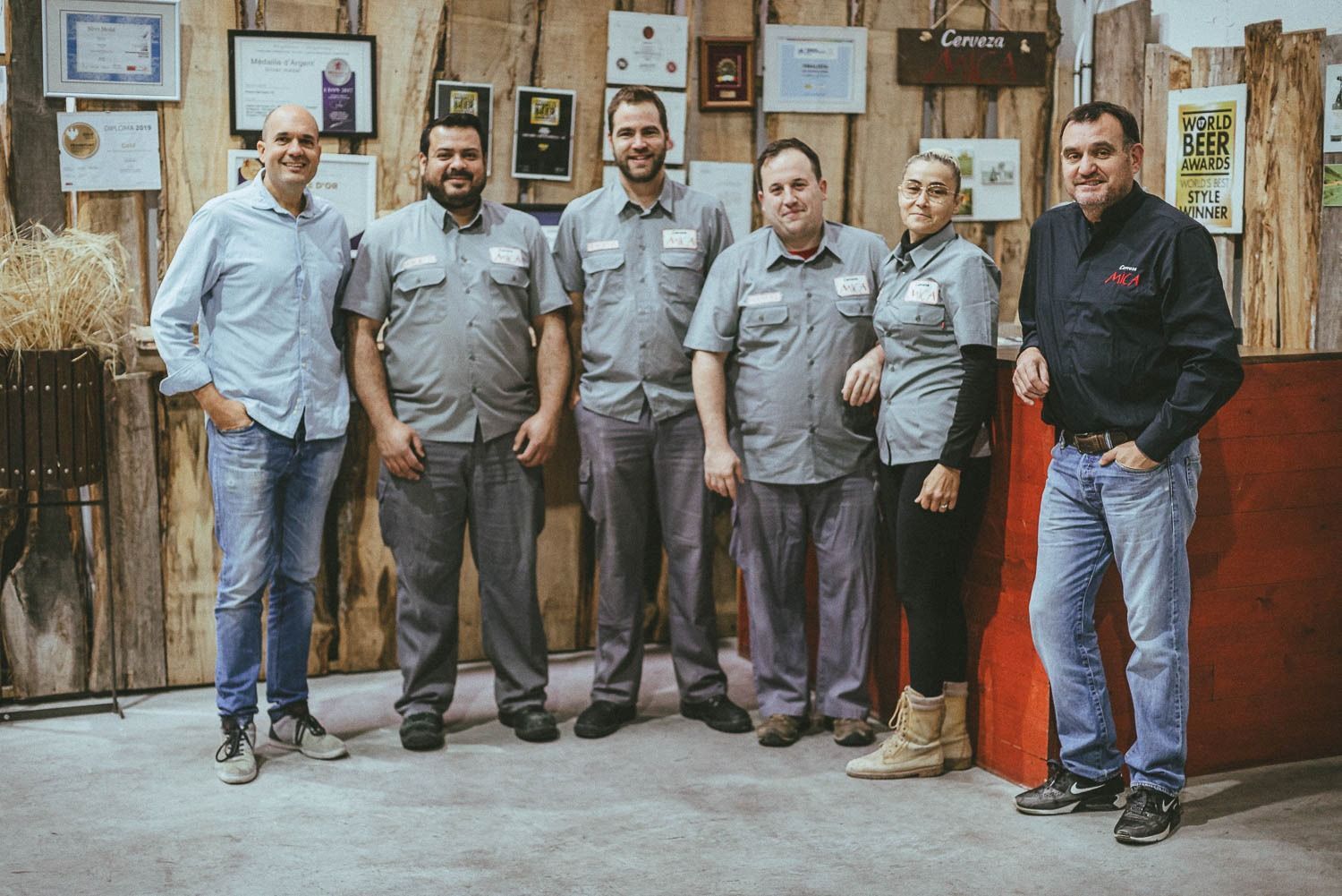 CERVEZAS MICA PERSEVERANCIA, ESFUERZO Y PASIÓN.