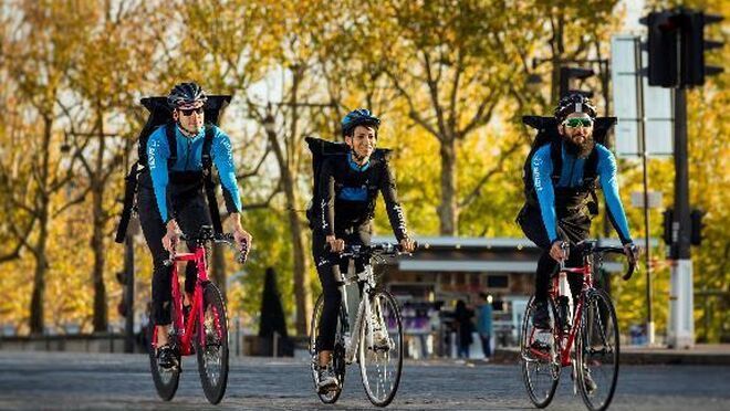 Glovo y Deliveroo compiten por la entrega inmediata de alimentos