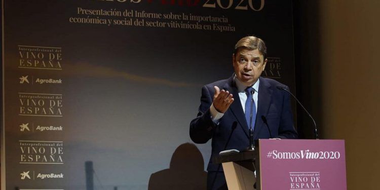 Planas destaca la importancia del sector vitivinícola y augura un avance hacia un nuevo modelo productivo