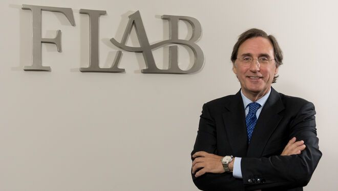 Fiab reclama estabilidad política y medidas para impulsar la recuperación