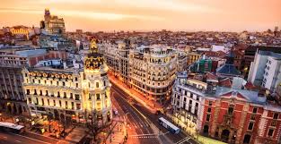 Madrid es la única comunidad en la que suben las ventas de los comercios