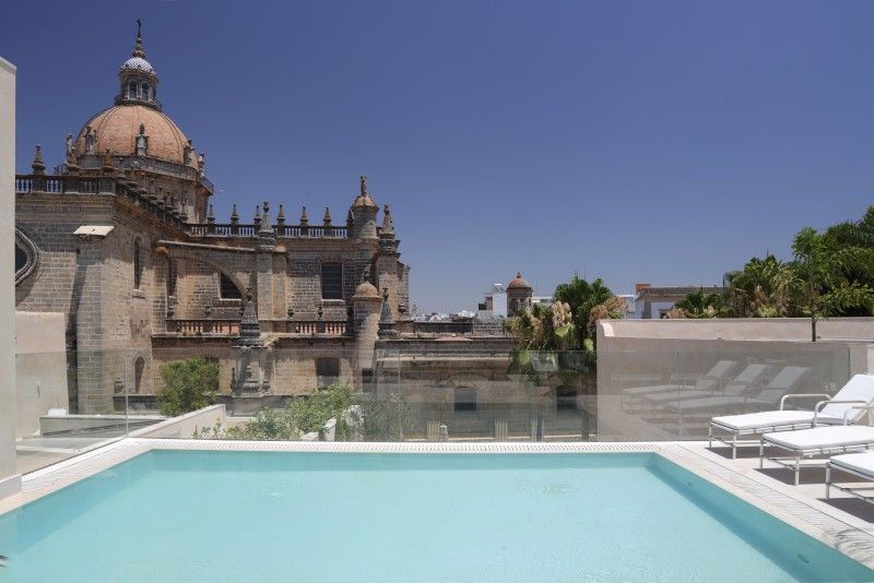 El sector hotelero en España comenzará a recuperarse en la primera mitad de 2021