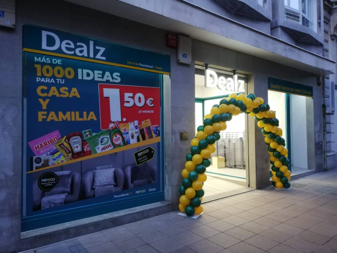 Abre Dealz, el «todo a 1,50 euros o menos» en Vitoria
