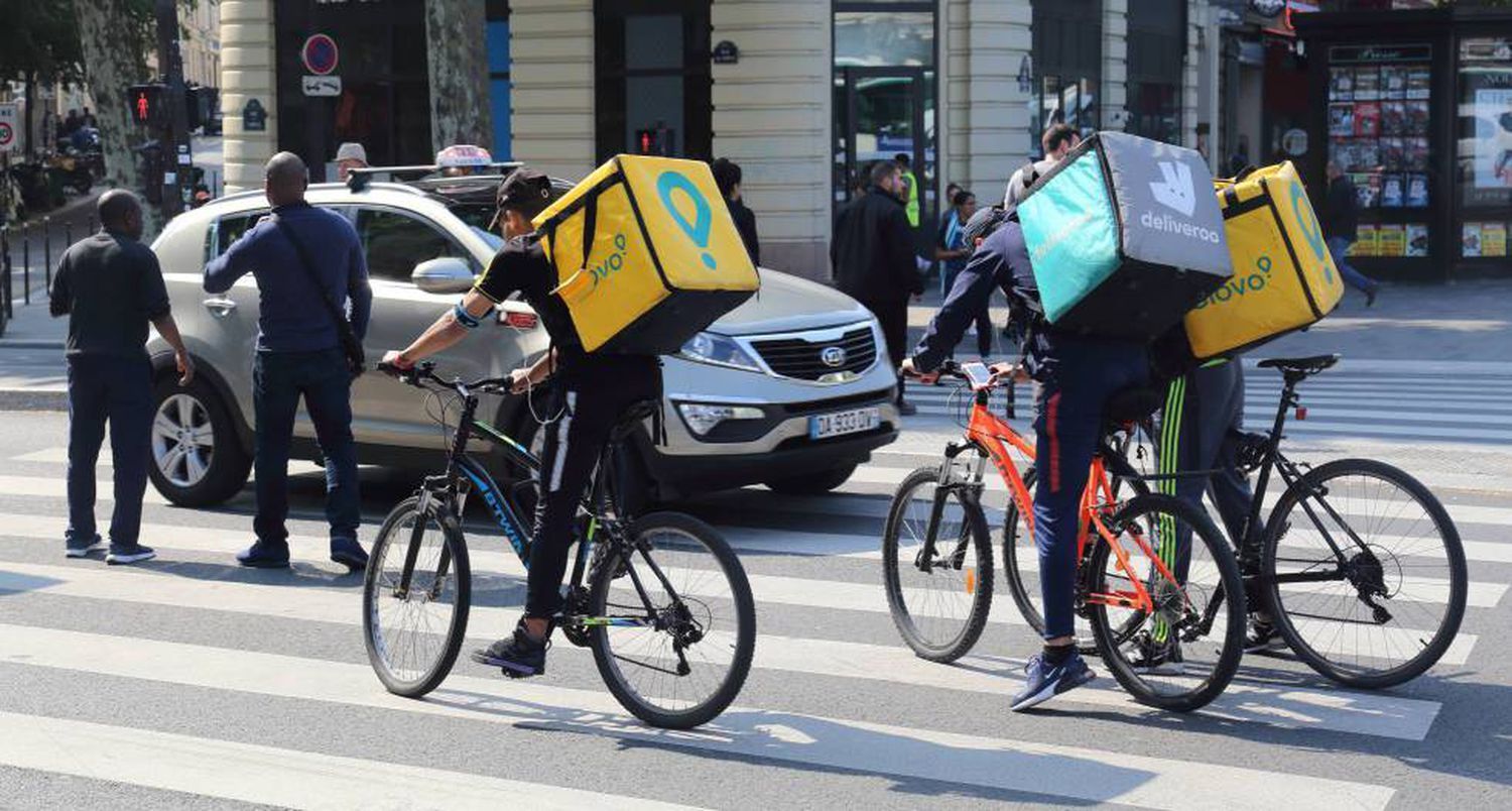 Glovo, Amazon, Deliveroo y Uber deben más de 25 millones de euros en cotizaciones a la Seguridad Social