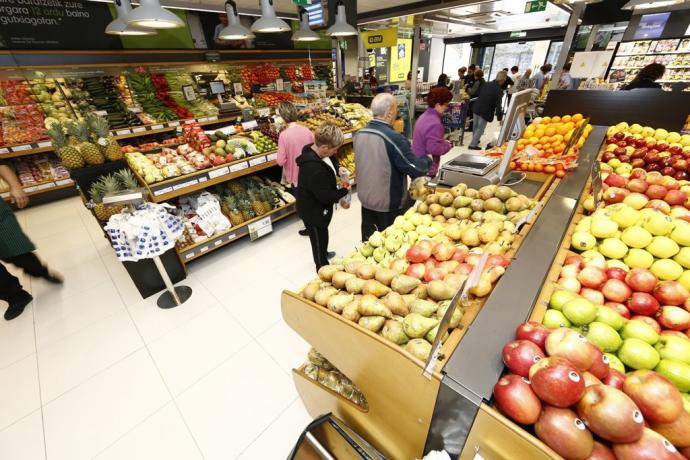 Las ventas de alimentos en hipermercados y cadenas de alimentación aumentaron un 7,9% en 2020