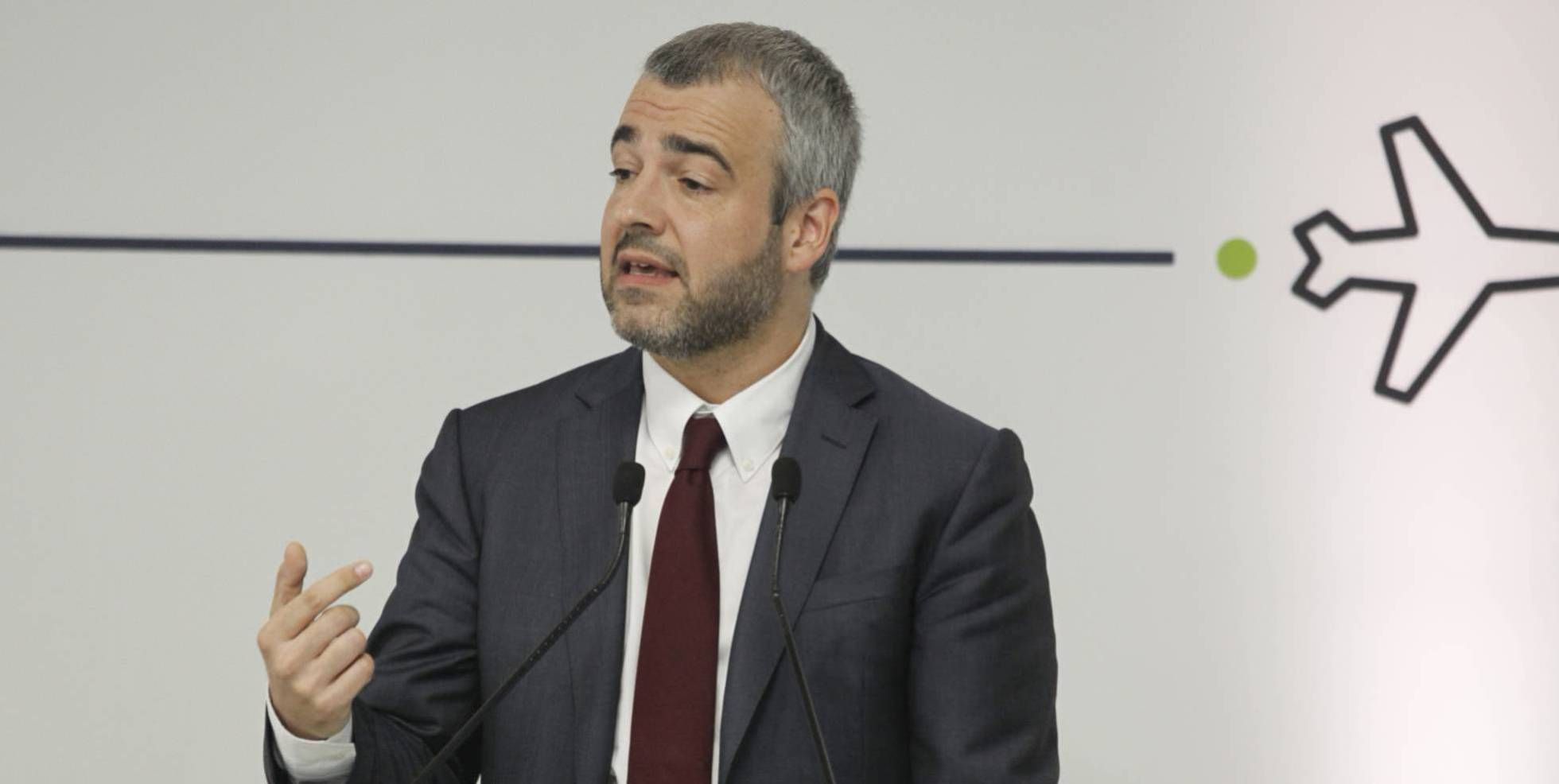 Lucena apela al tamaño de los grandes inquilinos de Aena para que paguen la renta sin batalla judicial