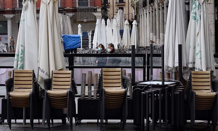 La patronal de los hosteleros pedirá en los tribunales levantar las restricciones en toda España