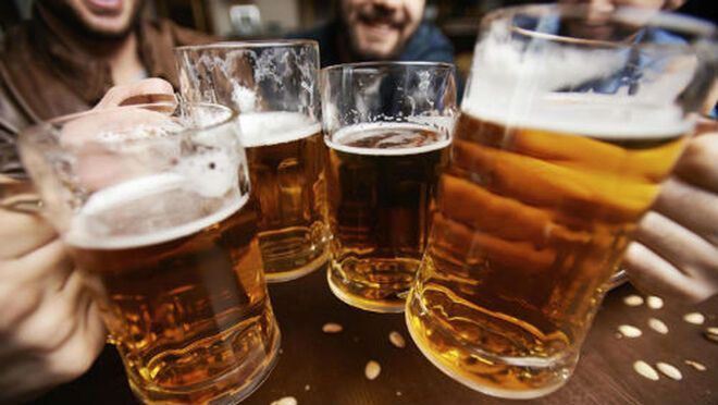 Análisis del consumo de cerveza: preferimos tomarla en los bares
