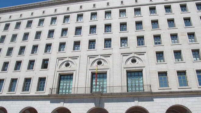 Los transportistas consumen sus últimas dosis de paciencia ante la pasividad del ministerio