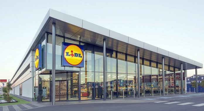 Lidl y los supermercados regionales hacen el agosto en la pandemia