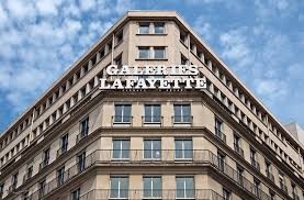 Selección Semanal 27 de Febrero –  Las Galerías Lafayette calculan que no recuperarán su ritmo normal hasta 2024