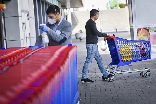 La presión normativa y la disparidad de limitaciones por el Covid atenazan al súper