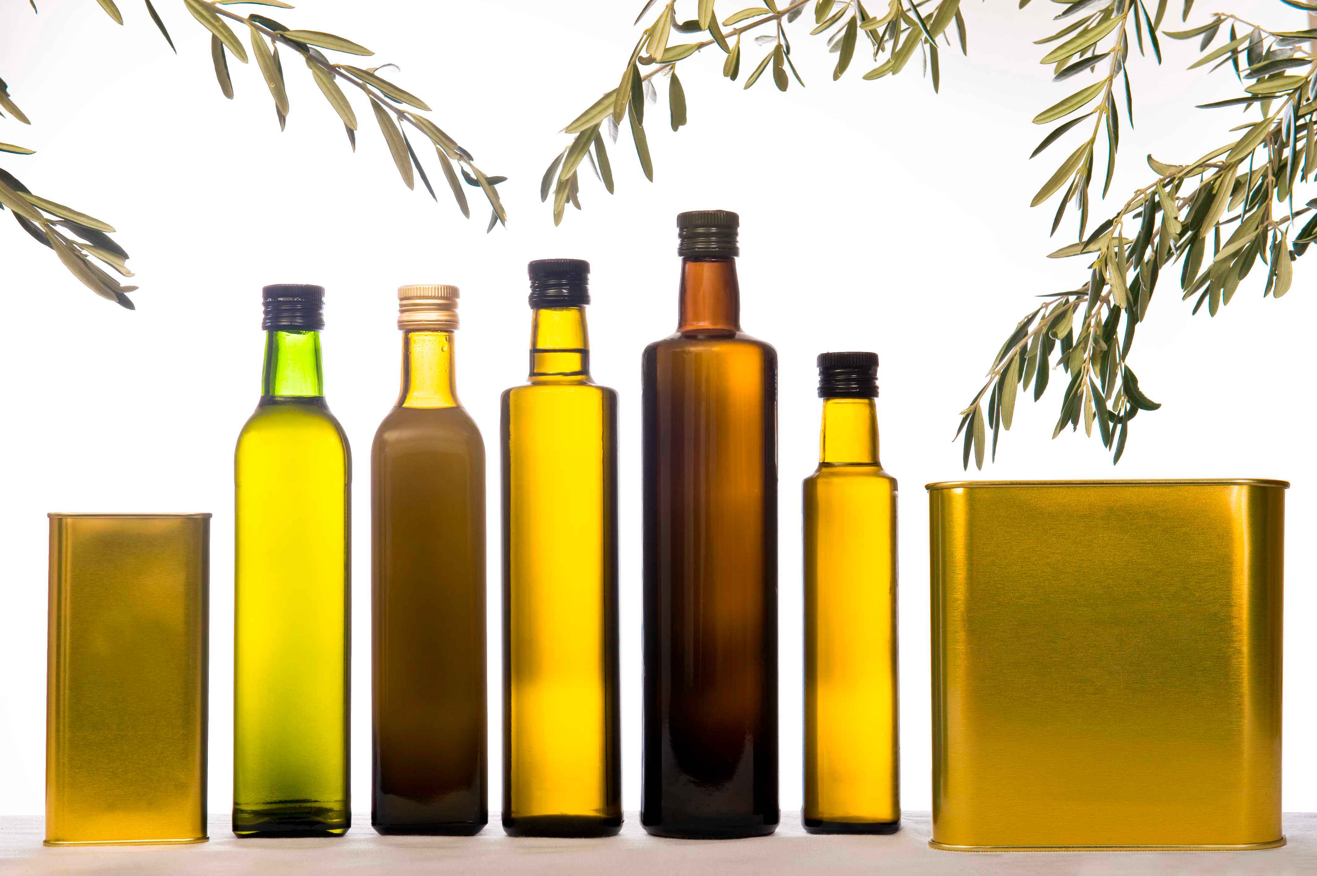 La nueva norma de calidad eliminará la prohibición de comercializar el AOVE en envases de plástico