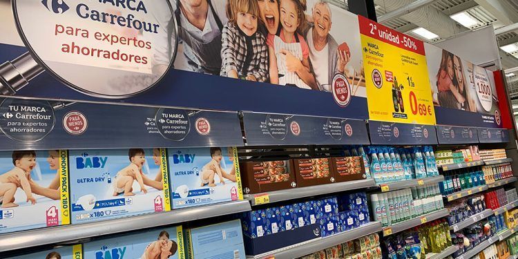 Carrefour reduce el precio en más de 1.000 productos