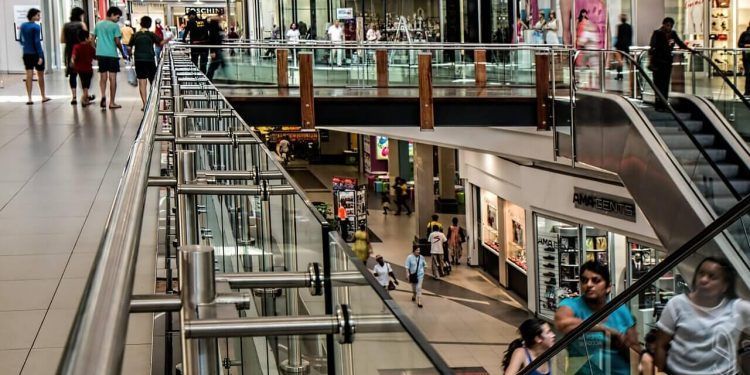 La inversión en retail crece un 4% en 2020 superando los 1.800 millones