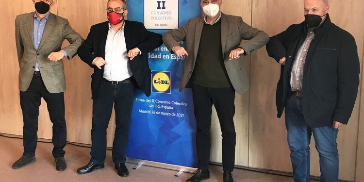 Lidl firma con los sindicatos su nuevo convenio colectivo