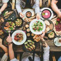 Bienvenidos a los «juegos del hambre» de la alimentación: bares, restaurantes y fabricantes se enzarzan por la «cuota de estómago»