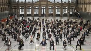 Selección Semanal 6 de Marzo -EMPRESARIOS DE CATALUÑA (1): Los empresarios catalanes exhiben fuerza en un acto contra los disturbios y por la recuperación
