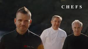 Estrella Damm ficha a más de 40 chefs para su último anuncio con guiños al covid-19