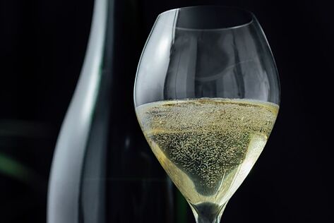 El Gobierno desoye al Supremo y mantiene la prohibición de nuevas plantaciones de cava como quiere Cataluña