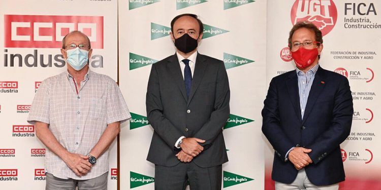 El Corte Inglés y sindicatos firman un acuerdo multisectorial para toda la cadena de suministro