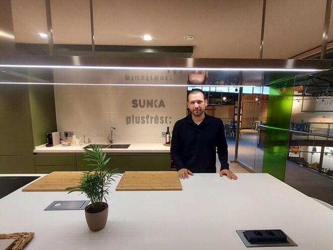 Los súper fichan cocineros profesionales para premiumizar su oferta de alimentación
