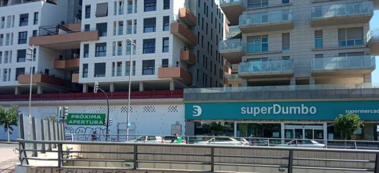 Los supermercados tiran de las aperturas de comercios en Murcia: cinco marcas estrenan tienda