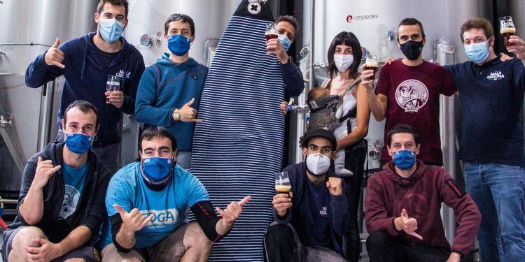 Boga Garagardoa y Mala Gissona unen fuerzas para lanzar dos referencias ‘surferas’