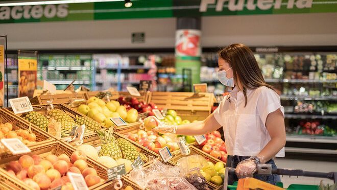 El consumidor visita menos el súper: se han perdido 390 M de cestas al año desde 2013