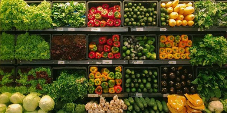 Las ventas alimentación en grandes superficies de Andalucía aumentaron un 2,5% en agosto