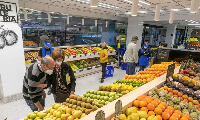 BM Supermercados estrena los 12 establecimientos que compró a Condis en Madrid .
