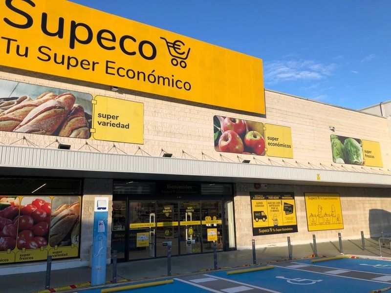 Carrefour inaugura su primer Supeco en Extremadura