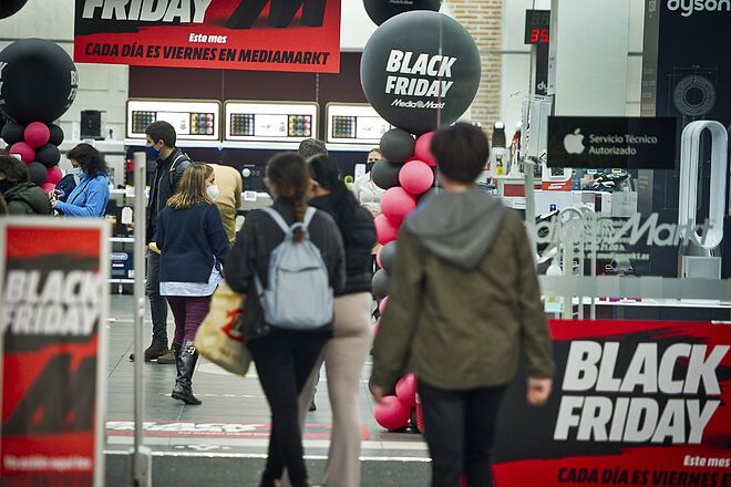 El Black Friday recupera sus ventas pese a unas ofertas menos agresivas .