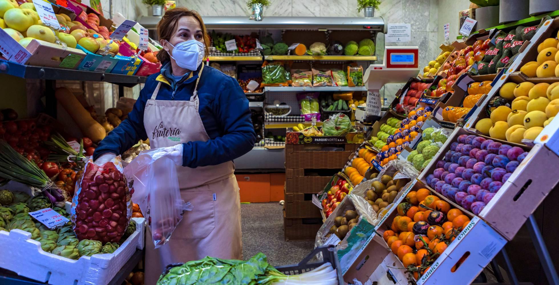 Los alimentos se encarecen hasta un 24% por el coste eléctrico y la demanda china