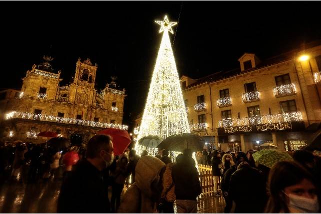 Astorga enciende la Navidad este viernes con Ferrero Rocher