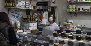 El 30% de los pequeños comercios estima que tendrá pérdidas en el presente ejercicio, según el Barómetro de gestores administrativos