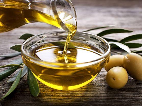 El sector oleícola ultima su propia etiqueta para evitar fraudes en el aceite virgen