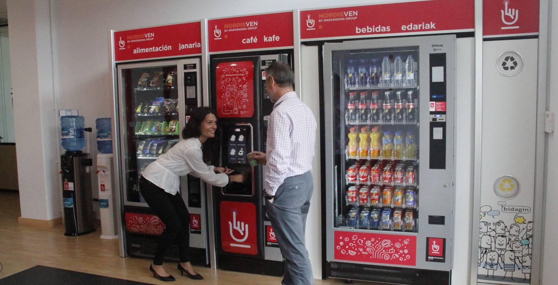 Fusión de Iparvending y Easy para crear el tercer operador de vending