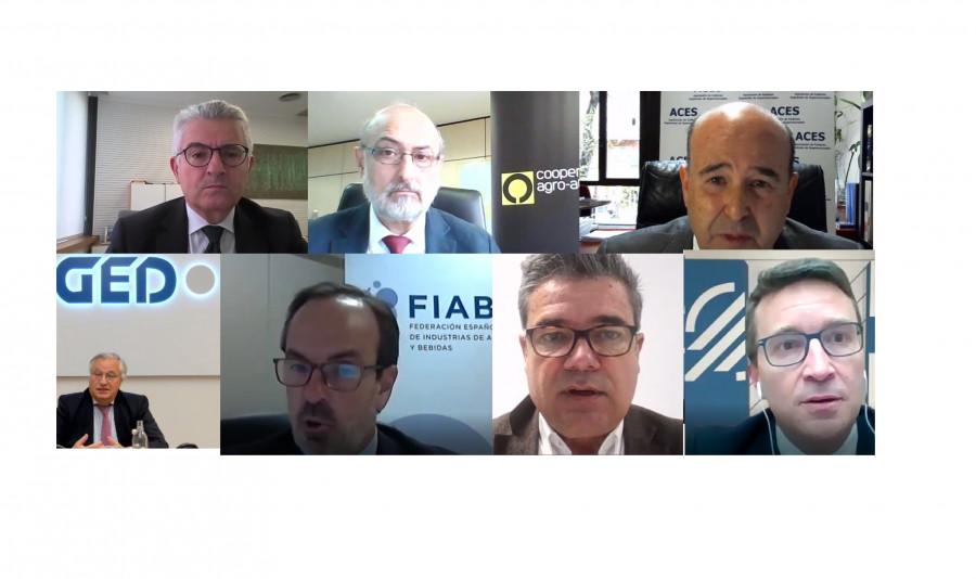 Las asociaciones del gran consumo y hostelería reclaman responsabilidad a gobierno y transportistas ￼