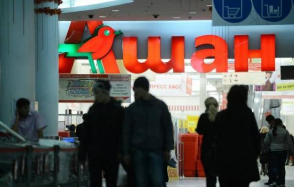 El grupo francés de distribución Auchan decide mantener su actividad en Rusia
