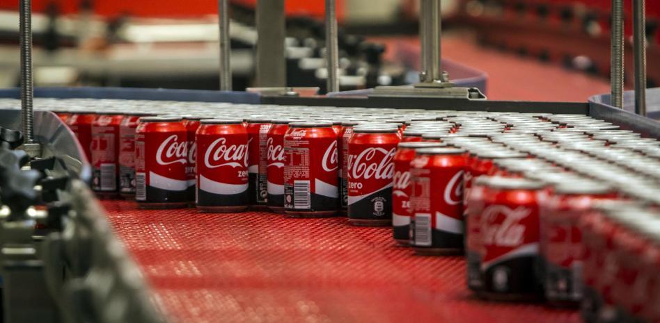 Coca-Cola suspende sus operaciones en Rusia por la invasión de Ucrania