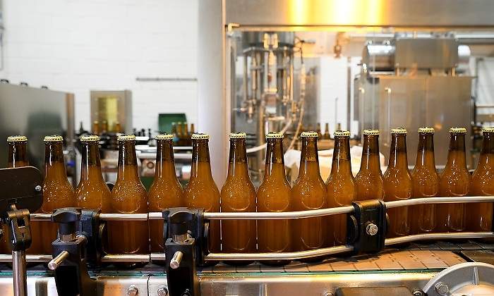 Cerveceros de España alerta de problemas de suministro en tiendas y bares