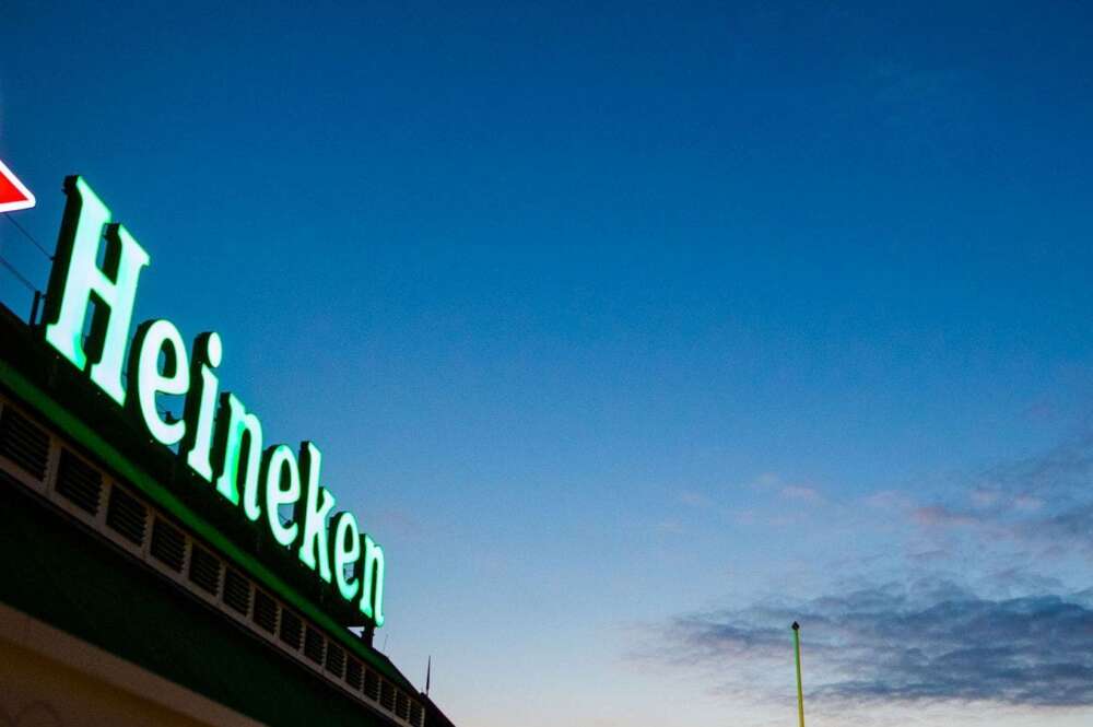 Heineken, «preocupada» por la posibilidad de no poder servir a bares y supermercados