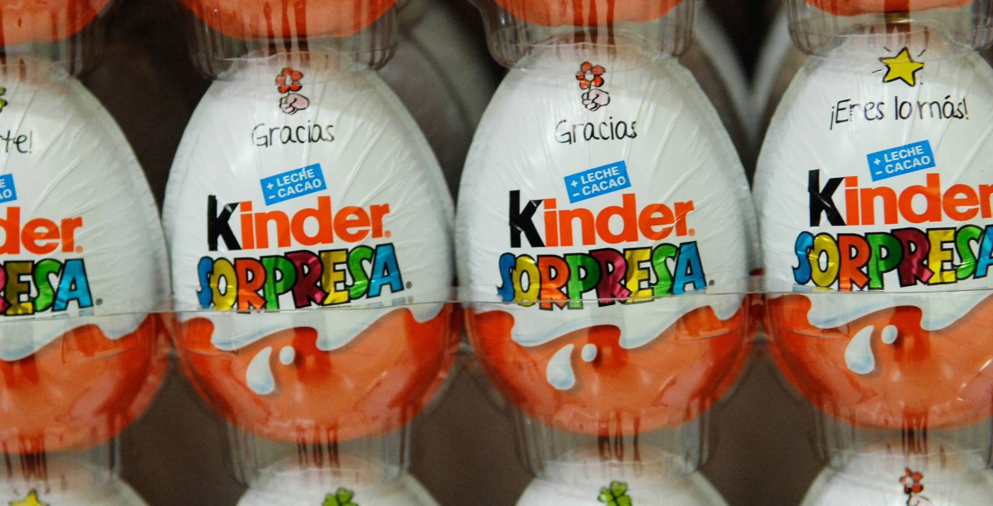 Bélgica paraliza la actividad de Ferrero tras más de 100 casos de salmonela en huevos Kinder