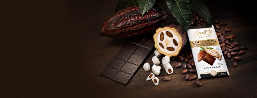 Lindt lanza la primera tableta elaborada únicamente a partir del fruto del cacao