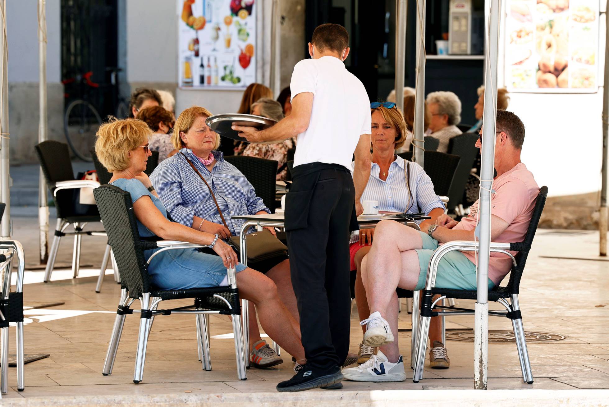 ¿Cómo afrontará la hostelería el primer verano sin eventuales ni contratos por obra y servicio?