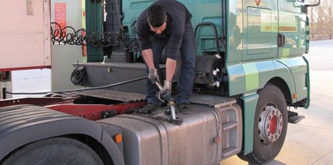 Fenadismer vuelve a demandar a las compañías petrolíferas de España ￼