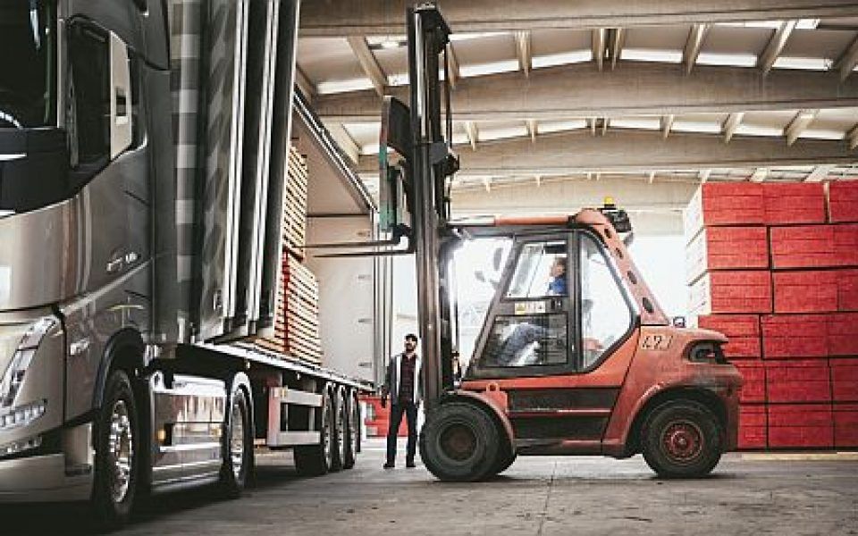 La logística y el transporte aportan casi un millón de afiliados a la economía ￼