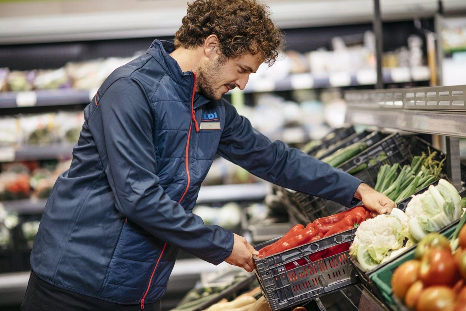 El truco de Aldi, que sale barato a los clientes, para evitar el desperdicio de productos frescos