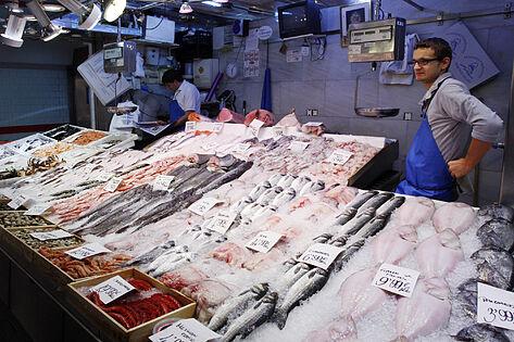 Llenar la nevera igual que en 2021 costará este año 200 euros más por persona en España